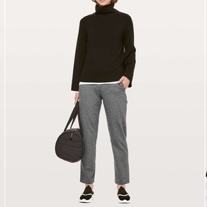 🎧 LULULEMON On The Move Ponte Pant